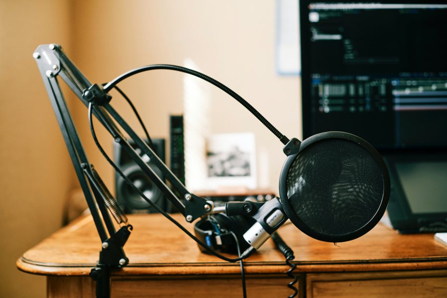 podcast equipment microphone